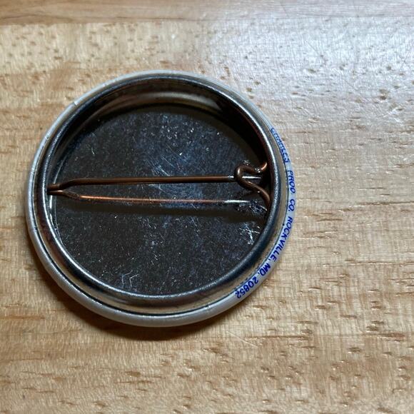 Nickel Plate Road Railroad Pinback Pin. Blue/White and 1 1/2 inch. Pre-Owned - Picture 2 of 4